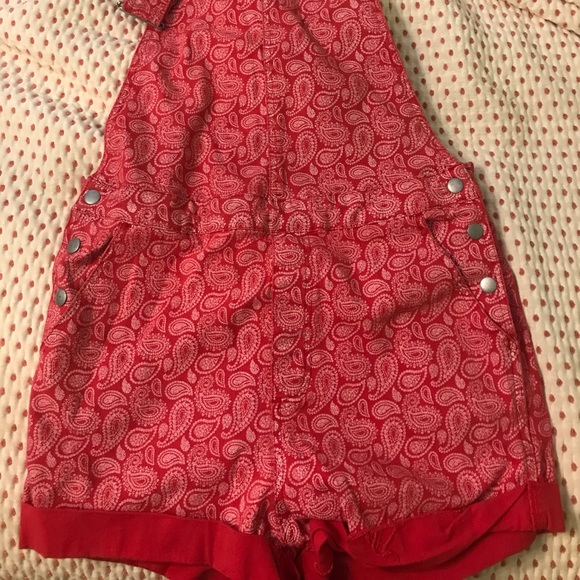 Red paisley overalls - Picture 2 of 2